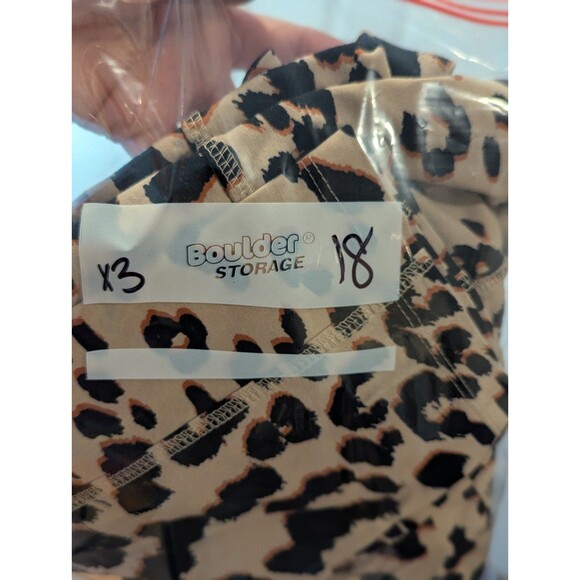 Zenergy by Chico's Size Large (2) Leopard Print Athletic Leggings - Picture 7 of 8